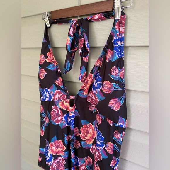 Modcloth Black Floral Halter bathing suit One Piece Swimsuit chic low cut sz 2X - Picture 10 of 15
